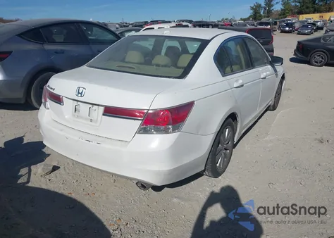 2011 Honda Accord 2.4 Ex-L из США, поврежденный, VIN 1HGCP2F8XBA101515